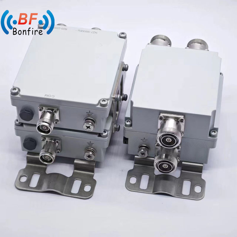 3G LTE Low Pim-160dbc 200W Diplexsingle Triplexer-Kombinator für passive HF-Komponenten
