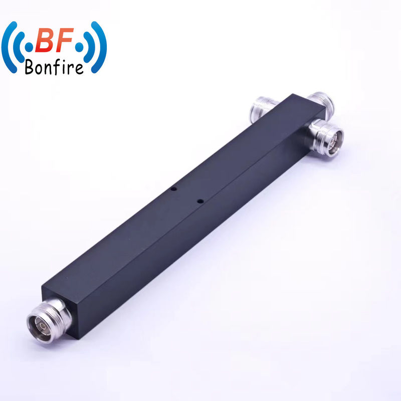 Rot 698-4200MHz -160dbc IP65 4.3-10 Weibliche Hohlraum 3-Wege Stromspalter für Ibs und Das