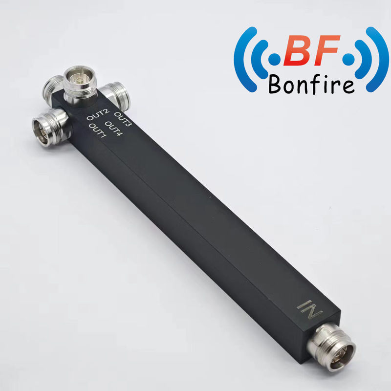 Innen-/Außen IP65 698-3800MHz 4-Wege-Hohlraum-Stromsplitter mit 4,3-10 weiblichem Steckverbinder