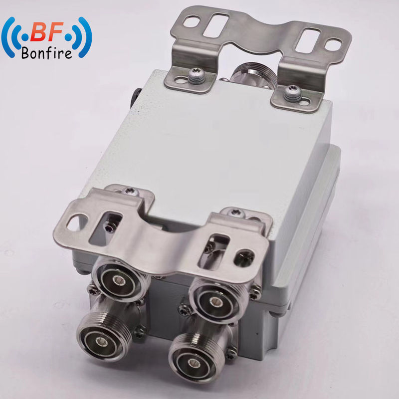Direkt-Triplexer Diplexer-Kombinator 698-960 1710-2170 1920-2710 2300-2400 2500-2700 MHz