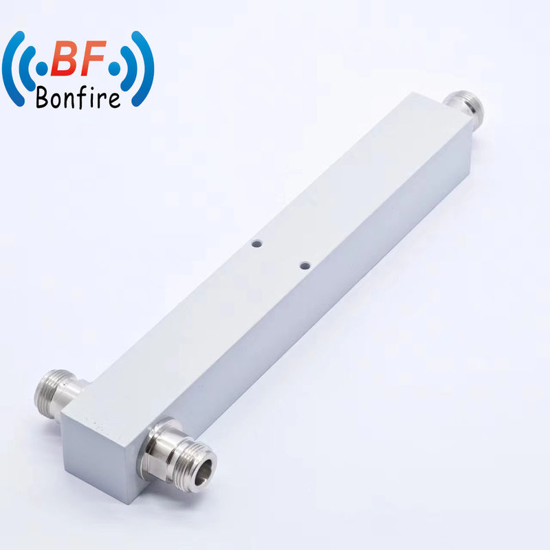 350-3800MHz N Weibliche 3-Wege-Stromsplitter Low Pim Das Schnittstelle DIN-F/4.3-10-F/DIN-F