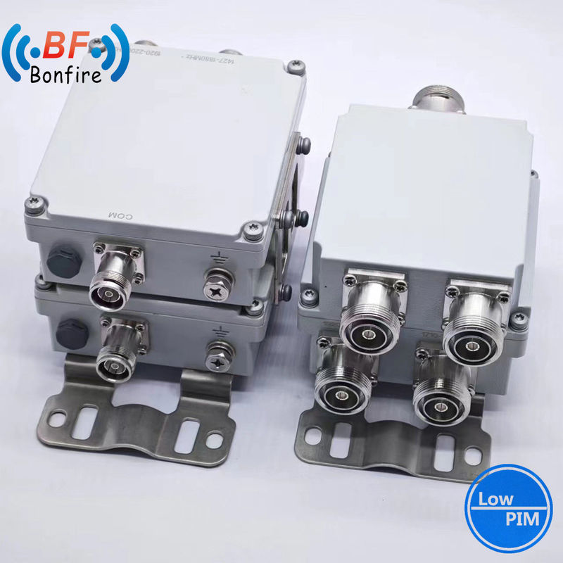 4.3-10f DIN-F Triplexer RF Diplexer RF-Kombinator für 2300-2400 2500-2700 MHz in Schwarz