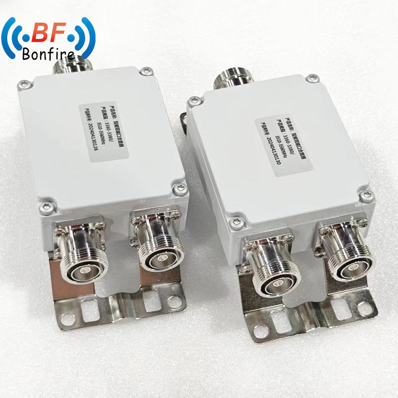 1710-1880 1920-2170 2300-2400 2500-2700MHz Low Pim -155dbc RF Penta-Band-Kombinator mit DIN-Frauen