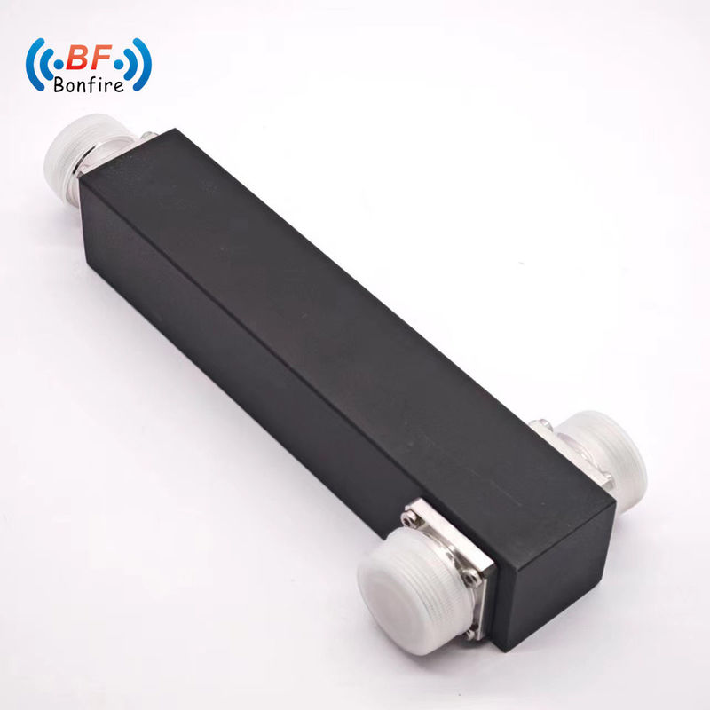 Grauer 2-Wege-Splitter 2400-6000MHz DIN-F Schwarz