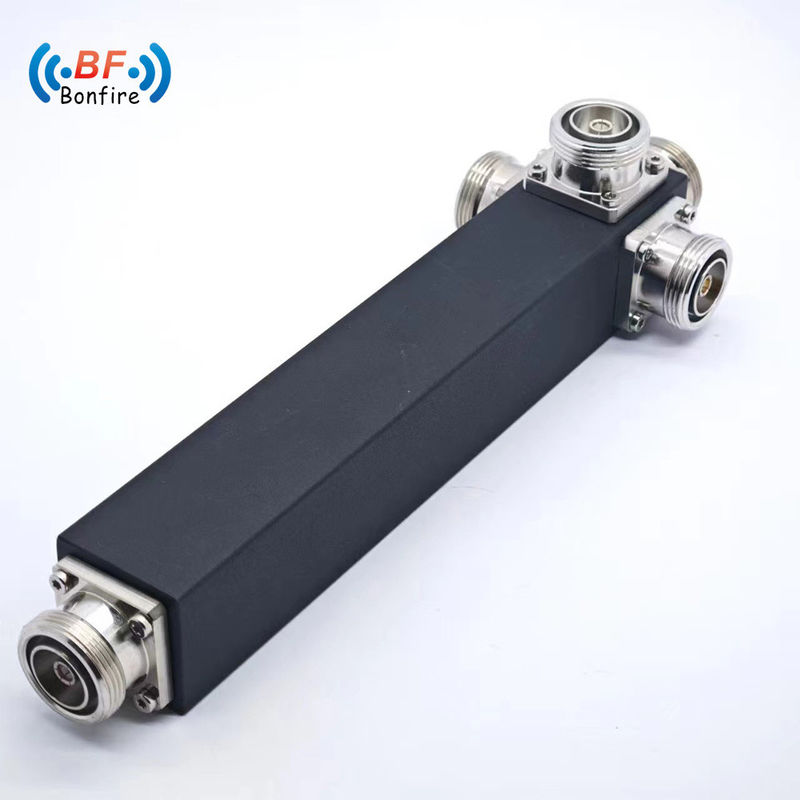 3Way Power Splitter 5000-6000MHz N Weibliche IP60 Grau/Rot Paket Bruttogewicht 0,510kg