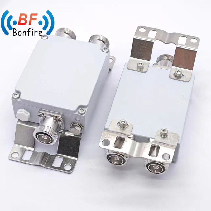 Kapazität 200W N Männlich-Frauen-HF-Atenuator 15dB Gleichstrom bis 2300-2400 2500-2700MHz 50 Ohm