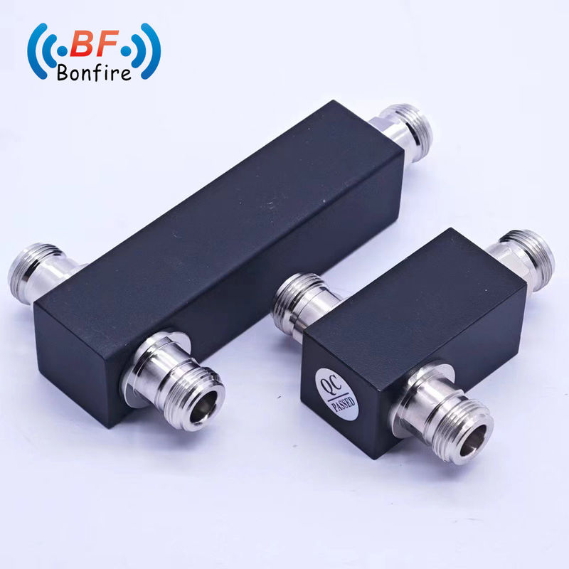 Kundenspezifischer 5g Power Splitter Combiner 617-4000MHz RF Power Divider für Gebäude-Das