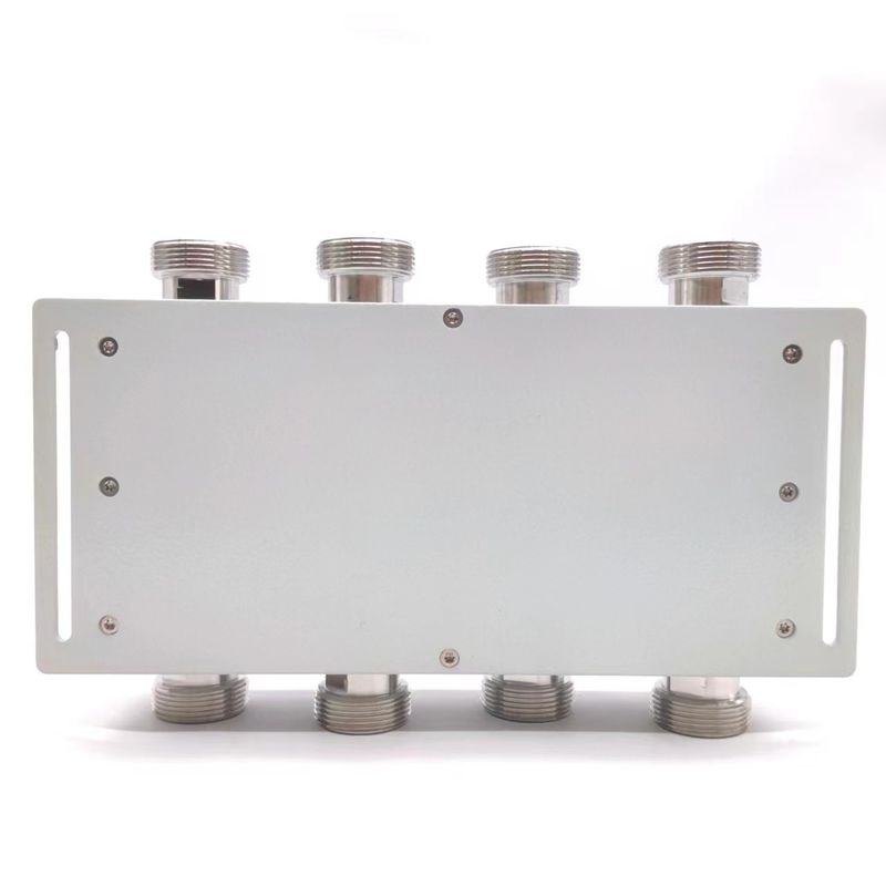 4 in 4 aus 698-4000MHz DIN-F mit 2.000kg Gesamtgewicht