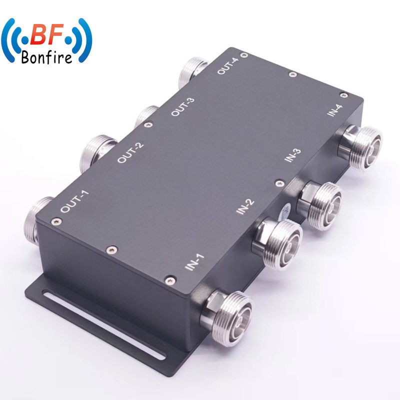 Paketgröße 22,00cm * 9,00cm * 6,00cm 698-3800MHz 300W 155dbc 4X4 Hybridkopplung