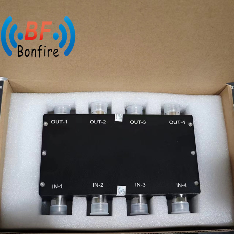 Grau/Rot/Schwarz/Maßgeschneiderter Breitband 698-3800MHz 4,3-10 weiblicher IP65-Hybridkombiner