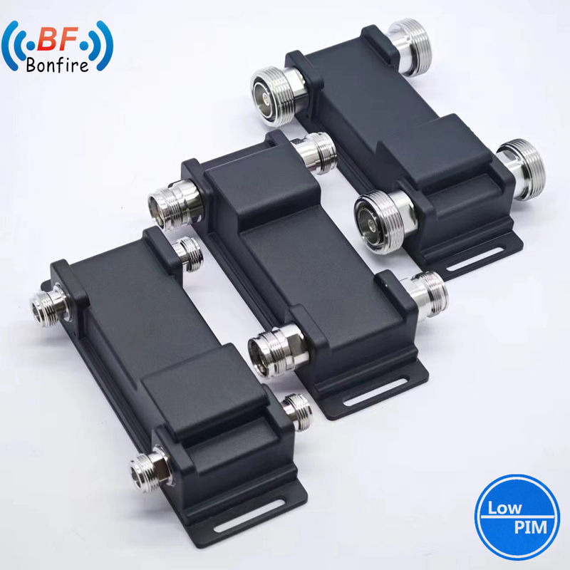 VHF 617-3800MHz 3dB 2X1RF Hybridkombinator N Weiblich mit Schnittstelle N-F/4.3-10-F/DIN-F