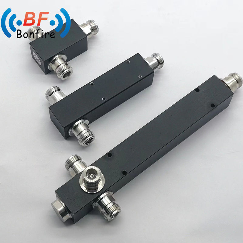 350-3800MHz HF 2-Wege-Leistungsdivider/Splitter 50W mit SMA-Frauenanschluss 1 Eingang 2 Ausgang Hohe Isolation