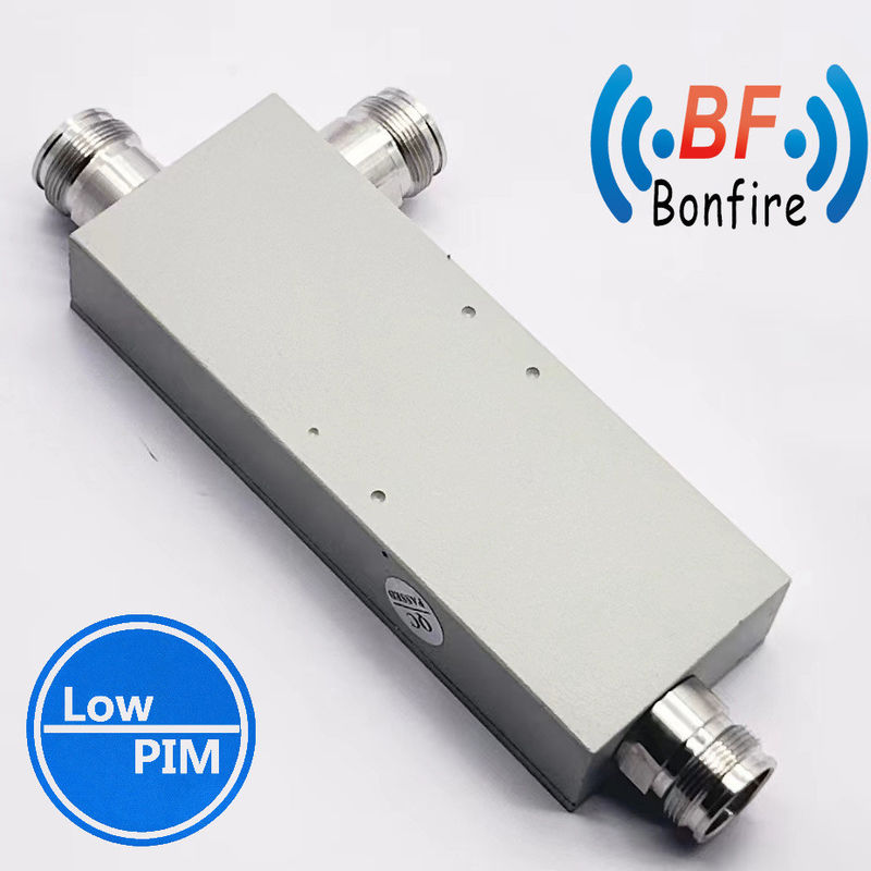 300 W N Weibliche Innen-/Außen IP65 Niedrig Vswr 698-2700MHz Richtkopplung Hohlraumkopplung