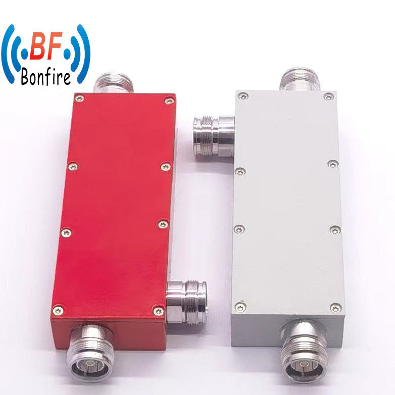 0.5GHz-20GHz 10dB Hohlraum-Radioreferenz-Repeater Antennenkopplung für Innen- und Außenbereich