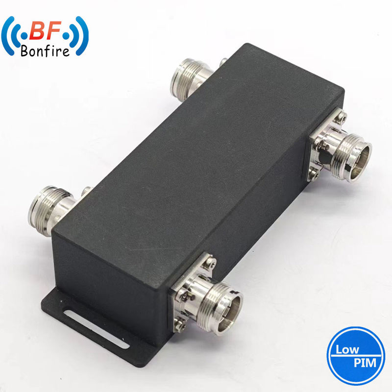 Innen-/Außen IP65 2X2 HF-Hybridkopplungskombinator 617-3800MHz -160dbc NF mit niedrigem Pim