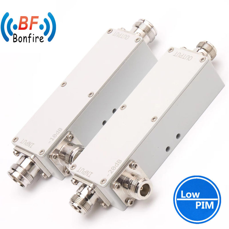 600-3800MHz 50dB IP65 4.3-10 weibliche Richtungskopplung mit niedrigem Pim für eine einfache Installation
